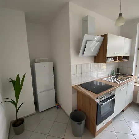 Schoene, Ruhige Zweiraumwohnung Im Angesagten Altlindenau *