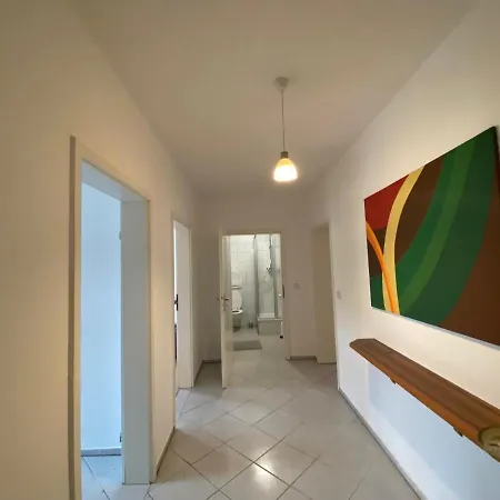 Schoene, Ruhige Zweiraumwohnung Im Angesagten Altlindenau 아파트 라이프치히