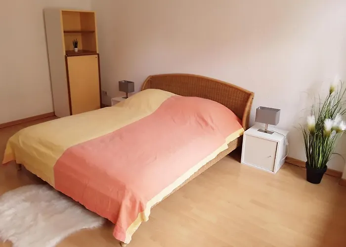 Schoene, Ruhige Zweiraumwohnung Im Angesagten Altlindenau Apartman Lipcse