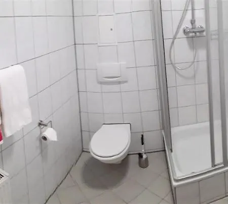 Schoene, Ruhige Zweiraumwohnung Im Angesagten Altlindenau 아파트