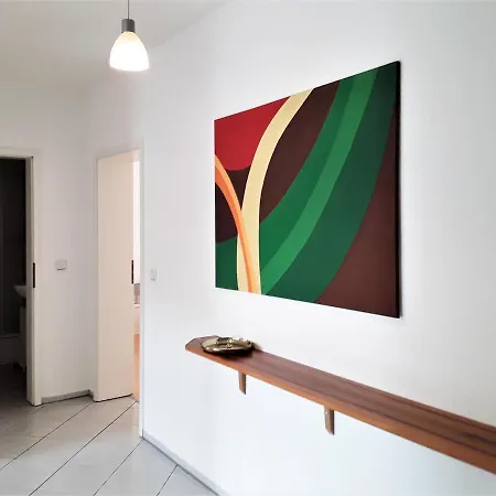 Schoene, Ruhige Zweiraumwohnung Im Angesagten Altlindenau * לייפציג