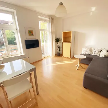Appartement Schoene, Ruhige Zweiraumwohnung Im Angesagten Altlindenau Leipzig