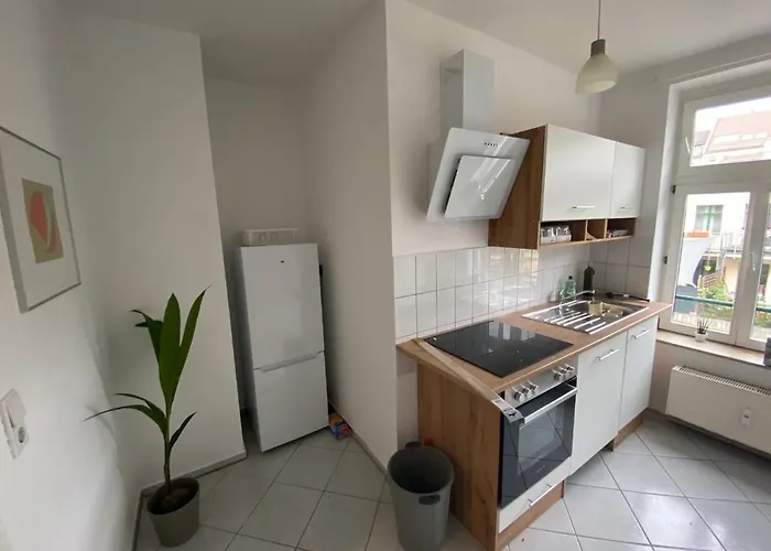 Schoene, Ruhige Zweiraumwohnung Im Angesagten Altlindenau *