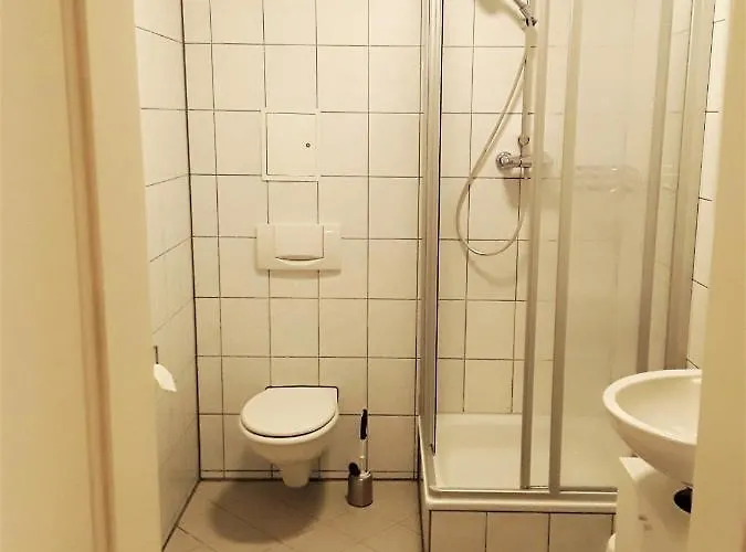 Schoene, Ruhige Zweiraumwohnung Im Angesagten Altlindenau *